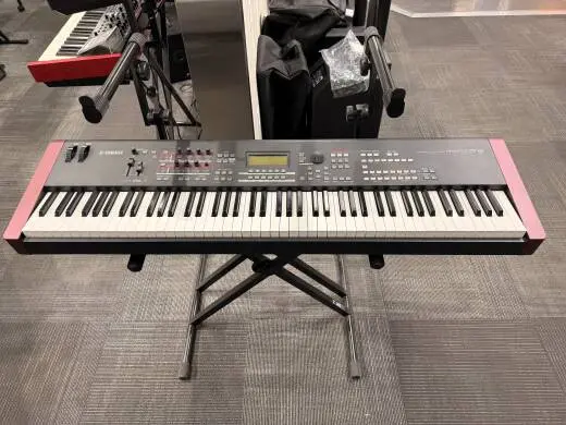 Yamaha - MOXF6
