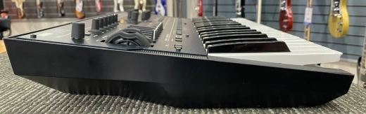 Korg - OPSIX 37-Key Altered FM Synthesizer 2