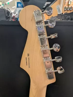 Fender - 014-0192-305 5