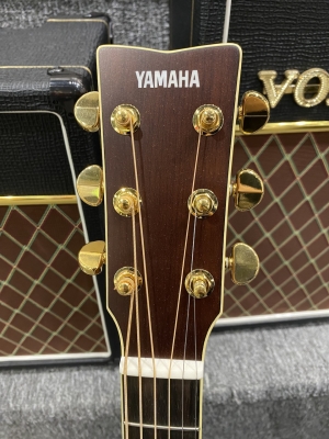 Yamaha - TransAcoustic Original Jumbo Guitar - Vintage Tint 2