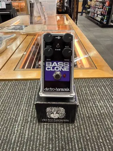 Electro-Harmonix - BASS CLONE