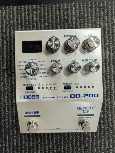 BOSS DD-200 Digital Delay | Long & McQuade