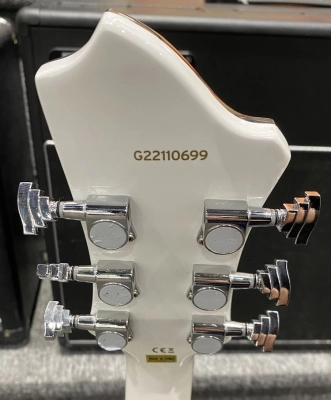 Hagstrom Fantomen Ghost Signature White Left 6