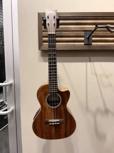 Cordoba 25T-CE