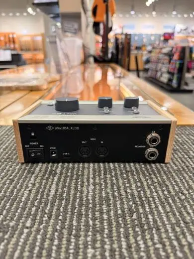 Universal Audio - UA-VOLT276 2
