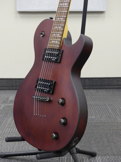 Schecter Omen Solo 6 Walnut 3