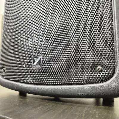 Yorkville Sound - S�rie Coliseum - Enceinte amplifi�e compacte - Woofer 8 pouces - 100 watts 2