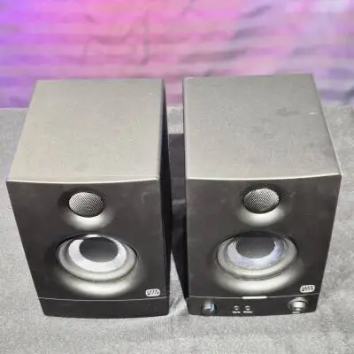 PreSonus - Paire d�enceintes de studio Eris 3.5 de 2e g�n�ration 2