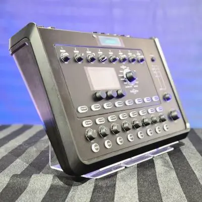 Bose Professional Products - Console de mixage ToneMatch T8S 2