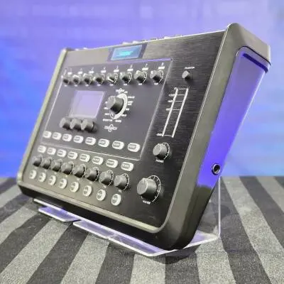Bose Professional Products - Console de mixage ToneMatch T8S 2