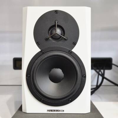 Store Special Product - Dynaudio - LYD-5 Moniteur de r�f�rence 5\