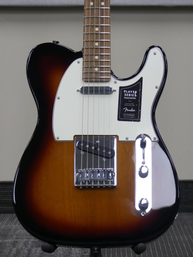 Fender - Player Telecaster 3 Tone Sunburst 2