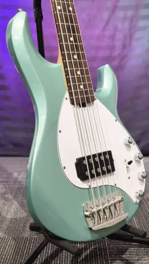Sterling by Music Man - Basse �lectrique � 5 cordes StingRay 5 RAY35 (fini Dorado Green) 2