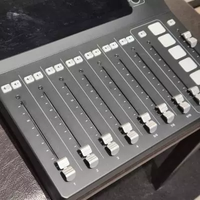 Mackie - Mixeur numrique adaptatif DLZ Creator pour baladodiffusion et diffusion 2