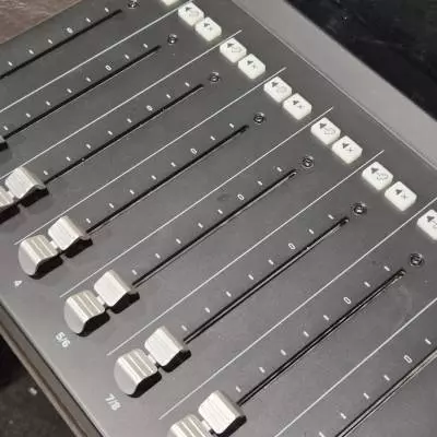 Mackie - Mixeur numrique adaptatif DLZ Creator pour baladodiffusion et diffusion 2