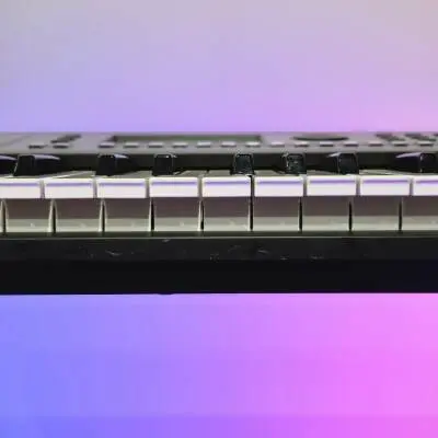 Roland - Synth�tiseur JUNO-D6 � 61 notes 2