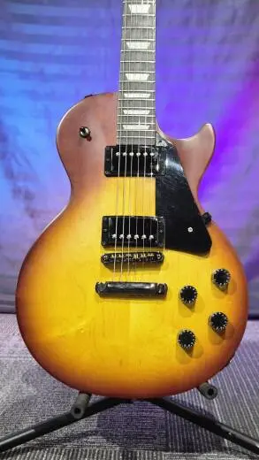Gibson - Limited Edition Les Paul Studio Modern Electric Guitar - Satin Iced Tea Burst 2