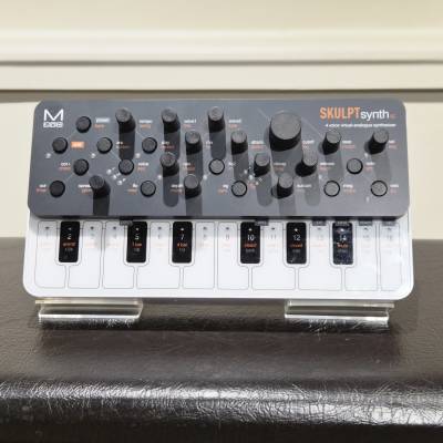 Modal Electronics - Synthtiseur 4 voix SKULPTsynth SE