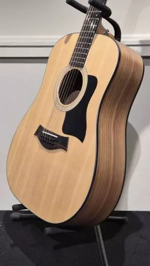 Taylor Guitars - Guitare acoustique  12 cordes 2