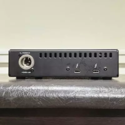 Universal Audio - Acclrateur UAD-2 Satellite Thunderbolt 3 Quad Core pour traitement numrique de signal 2