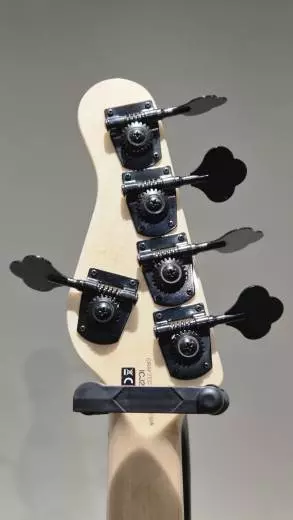 Jackson Guitars - Basse Concert signature Adam Blackstone « Gladys » de série Pro à 5 cordes (touche en érable, fini Black Stone) 2