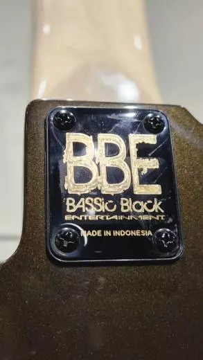 Jackson Guitars - Basse Concert signature Adam Blackstone « Gladys » de série Pro à 5 cordes (touche en érable, fini Black Stone) 2