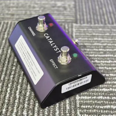 Line 6 - Commutateur au pied LFS2 pour amplificateur Catalyst CX 2