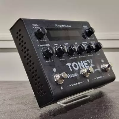 IK Multimedia - Pédale Tonex - Noir 2