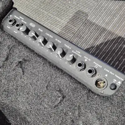 Traynor - Amplificateur de basse Combo Small Block 120 watts 1x10 2