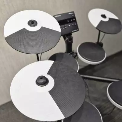 Roland - Batterie numrique 5 pices TD-02K avec support 2