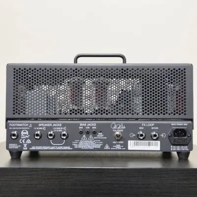 PRS Guitars - T�te d'amplificateur � lampes Mark Tremonti Signature MT 15 2