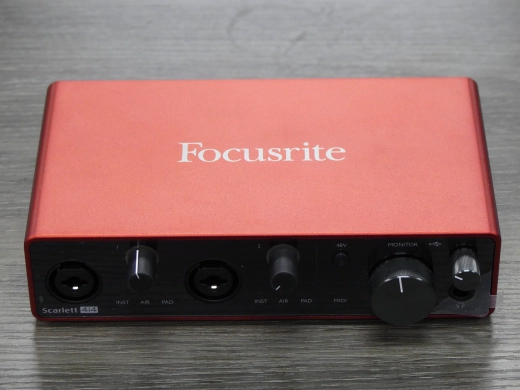 Focusrite - Interface audio USB  4 entres/4 sorties (3ime gnration) 3