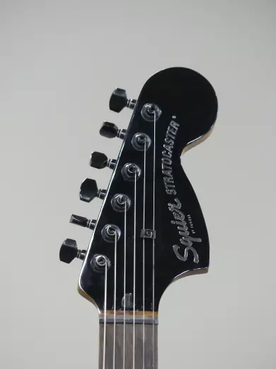 Store Special Product - Squier - Contemporary Stratocaster Special HT  touche en laurier (fin Pearl White)