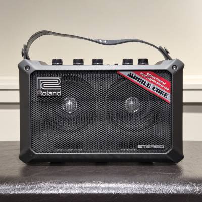 MOBILE CUBE Battery Powered Stereo Ampl… Roland Mobile Cube Battery-Powered Stereo Amplifier | Long