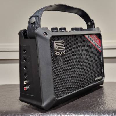 Roland Mobile Cube Battery-Powered Stereo Amplifier | Long