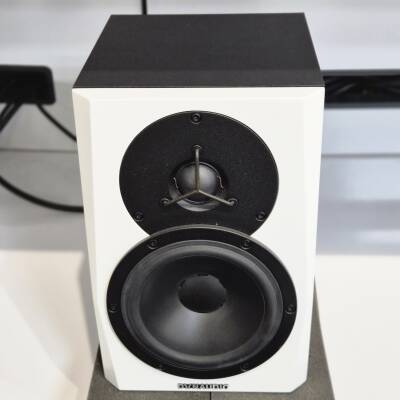Store Special Product - Dynaudio - LYD-5 Moniteur de r�f�rence 5\