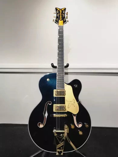 Gretsch Guitars - Guitare  caisse creuse G6136TG Falcon dition Players avec Bigsby et quincaillerie or - Midnight Sapphire