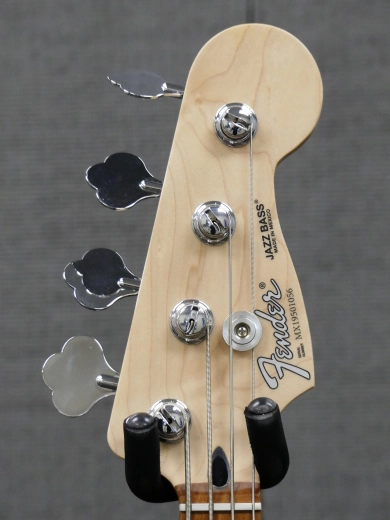 Fender - Édition spéciale Deluxe Jazz Bass en frêne avec touche Pau Ferro - Naturel 7