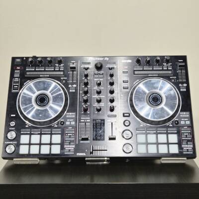 Pioneer DJ DDJ-SR2 Portable 2-Channel Controller For Serato DJ