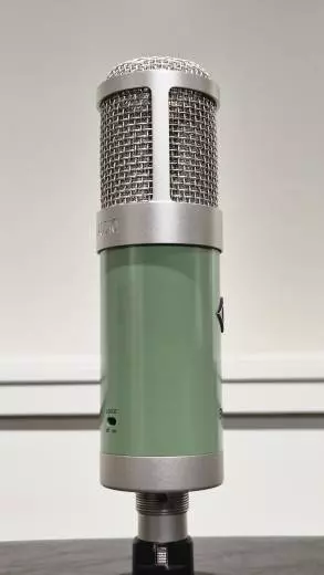 Universal Audio - Micro condensateur Bock 187  transistor  effet de champ 2