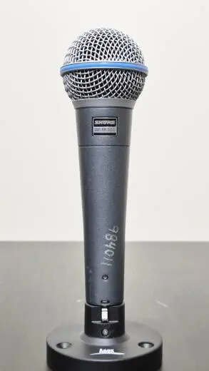 Shure - Microphone vocal dynamique supercardio�de Beta 58A