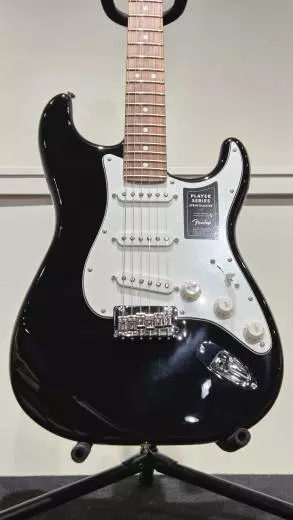Fender - Stratocaster Player en srie limite avec touche en pau ferro torrfi (fini noir) 2