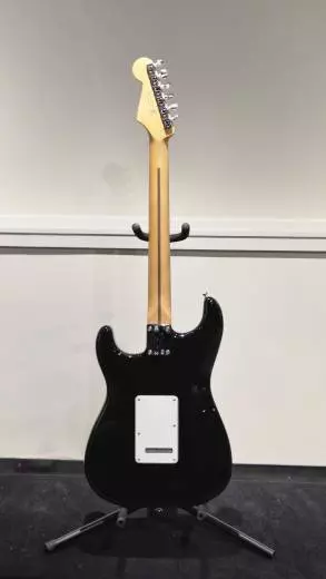 Fender - Stratocaster Player en srie limite avec touche en pau ferro torrfi (fini noir) 2