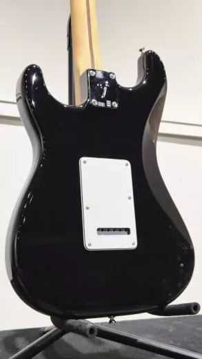 Fender - Stratocaster Player en srie limite avec touche en pau ferro torrfi (fini noir) 2