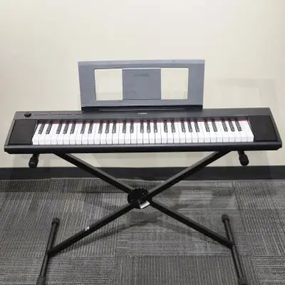 Yamaha - NP12 Clavier portable Piaggerro 61 touches - Noir
