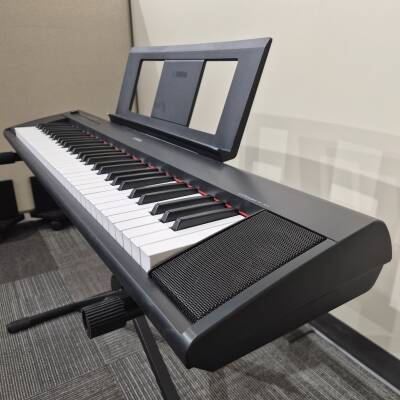 Yamaha NP12 Piaggerro 61 Key Portable Keyboard - Black | Long
