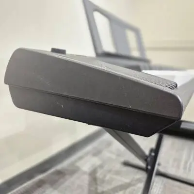 Yamaha - NP12 Clavier portable Piaggerro 61 touches - Noir 2