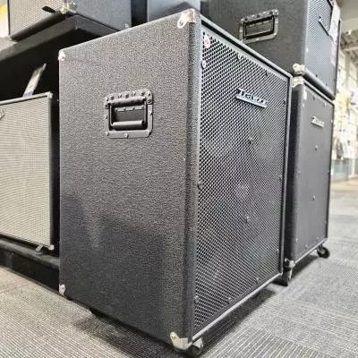 Traynor - Cabinet de basse - 800 watts 4x10 - Configuration 4 ohm 2