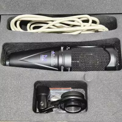 ART Pro Audio - Micro USB M-One 2