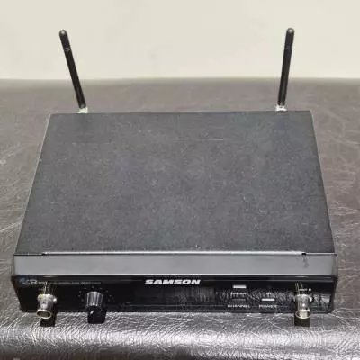 Samson - Systme de micro portable sans fil Concert 99 avec capsule Q8 (K : 470-494 MHz) 2